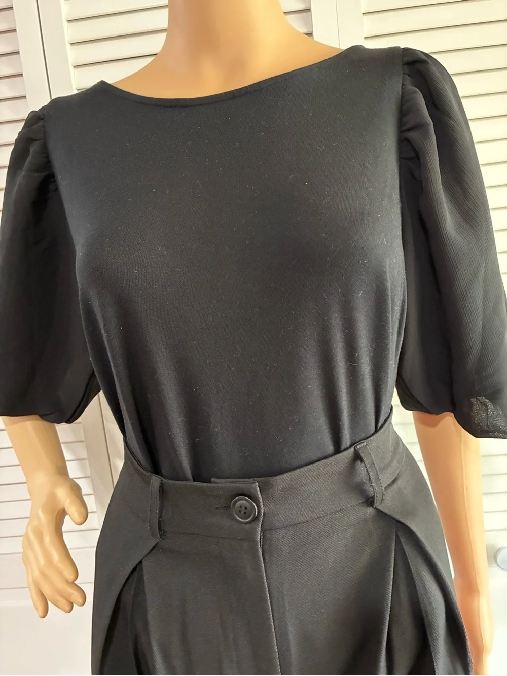 Banana Republic Black Puff-Sleeve Blouse